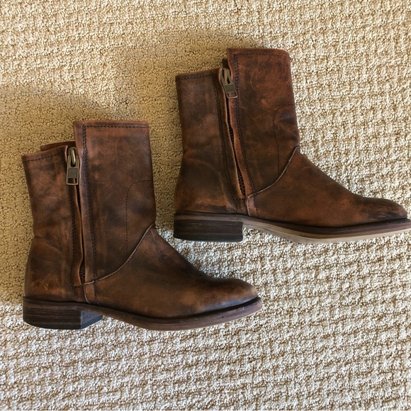 Women’s All Leather Boots - Picture 2 of 11